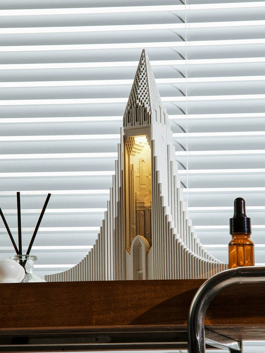 Hallgrimskirkja Concrete Aroma Lamp - view 2